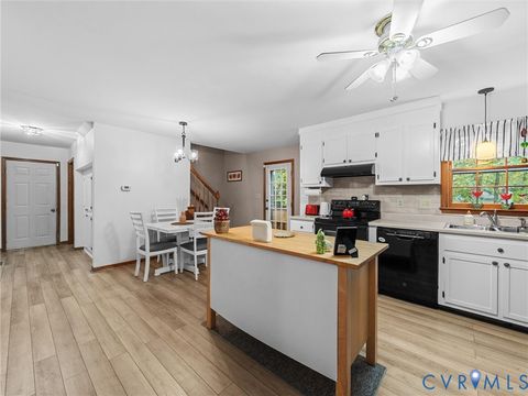 Tiny photo for 7706 Northern Dancer Court, Midlothian, VA 23112 (MLS # 2528868)