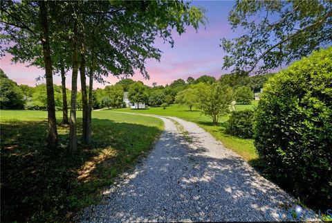 Tiny photo for 11361 Springhouse Way, Amelia Courthouse, VA 23002 (MLS # 2617947)