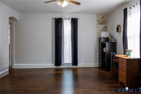Tiny photo for 141 Bank Street, Waverly, VA 23890 (MLS # 2600189)
