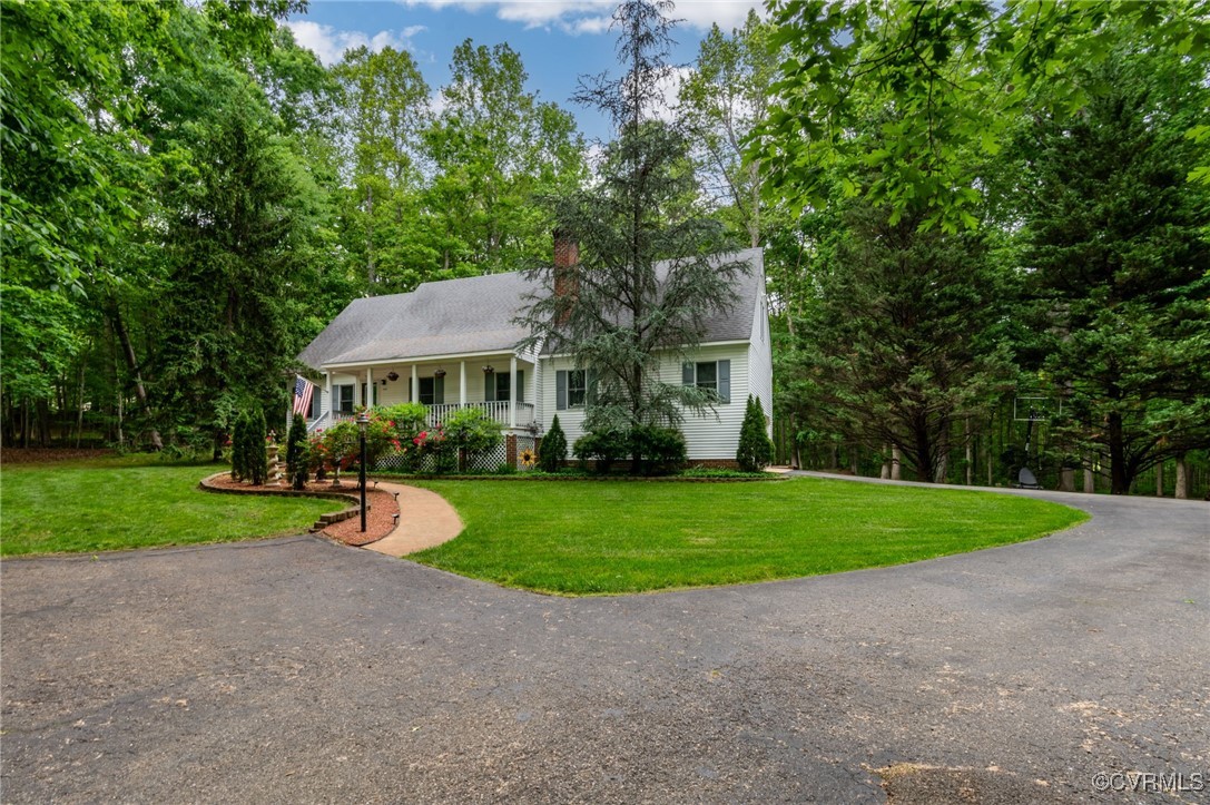 9865 Knobs Hill Lane