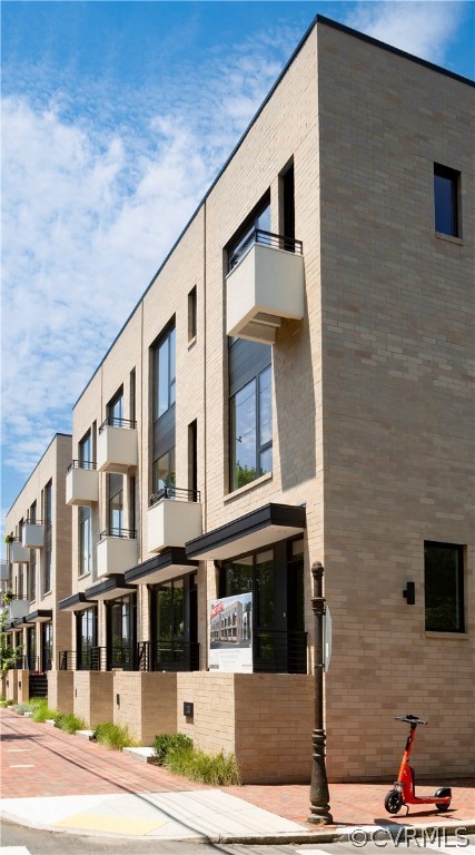 View Richmond, VA 23220 townhome