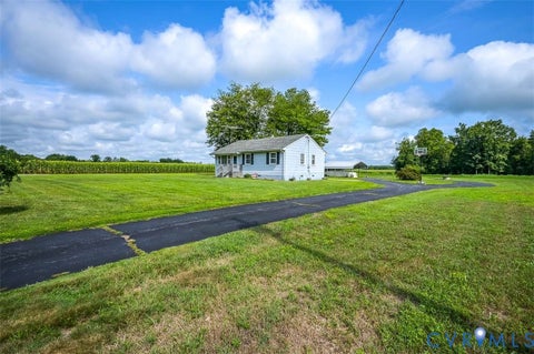 Tiny photo for 581 Smokey Road, Aylett, VA 23009 (MLS # 2618479)