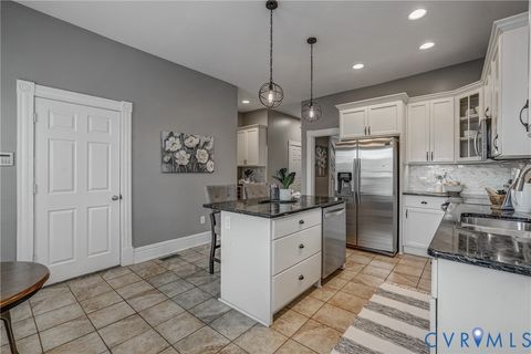 Tiny photo for 2611 W Main Street, Richmond, VA 23220 (MLS # 2526441)