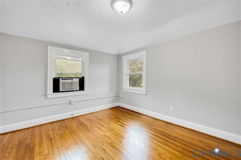 Tiny photo for 602 N 39th Street, Richmond, VA 23223 (MLS # 2628786)