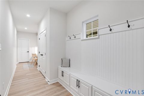 Tiny photo for 18724 Holly Crest Drive, Moseley, VA 23120 (MLS # 2603922)