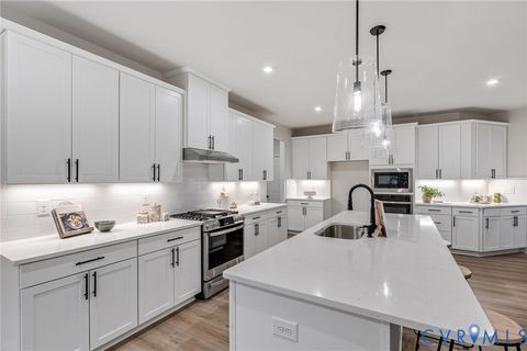 Tiny photo for 18724 Holly Crest Drive, Moseley, VA 23120 (MLS # 2603922)