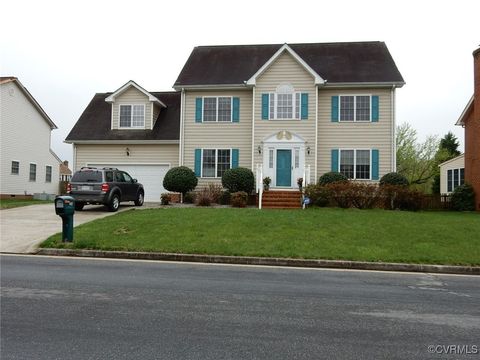 A home in Colonial Heights