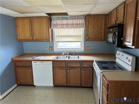 Tiny photo for 865 Olney Road, Vinton, VA 24179 (MLS # 2623431)