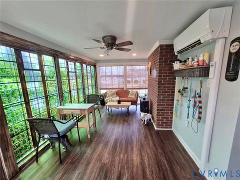 Tiny photo for 1304 Milnwood Road, Farmville, VA 23901 (MLS # 2604266)