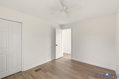 Tiny photo for 724 Wilson Street, Petersburg, VA 23803 (MLS # 2533454)