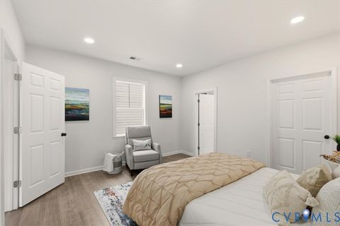 Tiny photo for 724 Wilson Street, Petersburg, VA 23803 (MLS # 2533454)