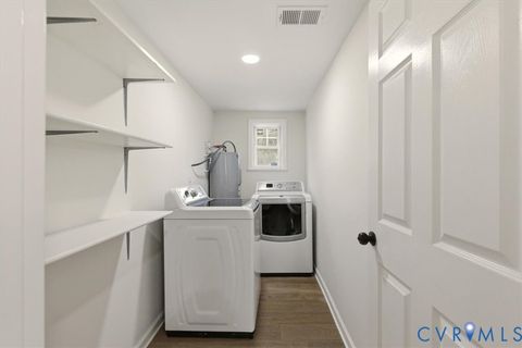 Tiny photo for 724 Wilson Street, Petersburg, VA 23803 (MLS # 2533454)
