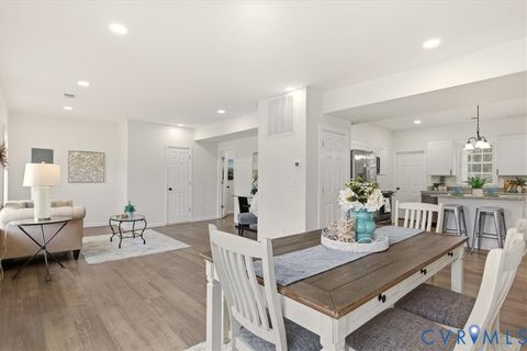 Tiny photo for 724 Wilson Street, Petersburg, VA 23803 (MLS # 2533454)