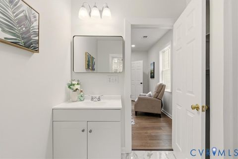 Tiny photo for 724 Wilson Street, Petersburg, VA 23803 (MLS # 2533454)