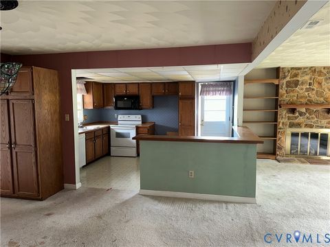 Tiny photo for 865 Olney Road, Vinton, VA 24179 (MLS # 2610842)