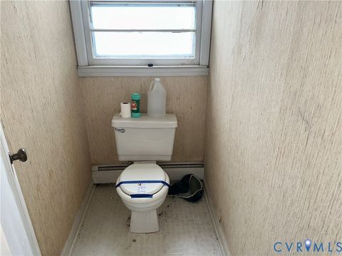 Tiny photo for 865 Olney Road, Vinton, VA 24179 (MLS # 2610842)