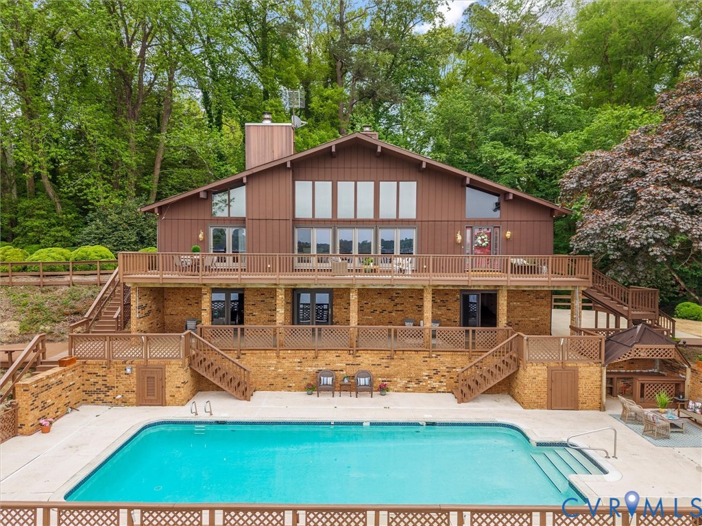 310 Green Point Lane