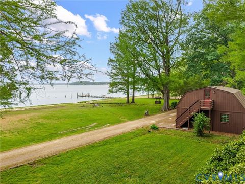 Tiny photo for 310 Green Point Lane, Cobbs Creek, VA 23050 (MLS # 2611270)