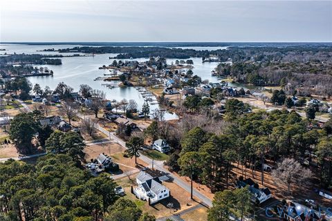 Tiny photo for 273 Sutton Avenue, Reedville, VA 22539 (MLS # 2600257)