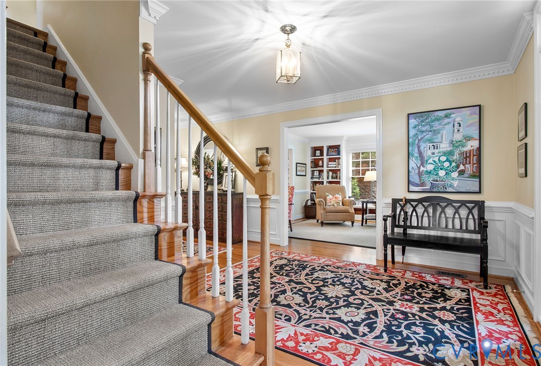 12912 Houndstooth Way