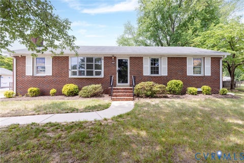 Photo of 7327 Hunterbrook Drive, Mechanicsville, VA 23111 (MLS # 2616089)