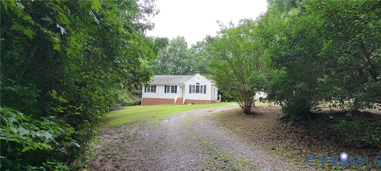 124 La Mae Circle