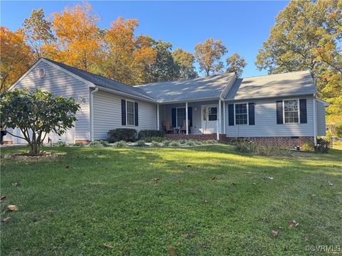 A home in Louisa