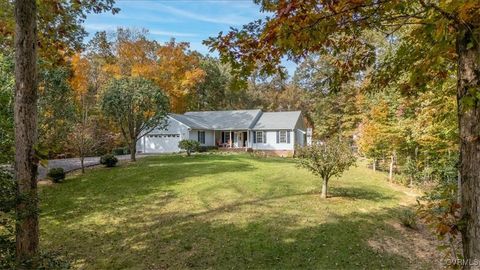 A home in Louisa