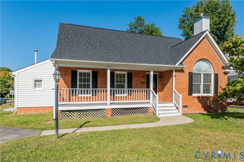 Photo of 5318 Monument Avenue, Henrico, VA 23226 (MLS # 2620370)