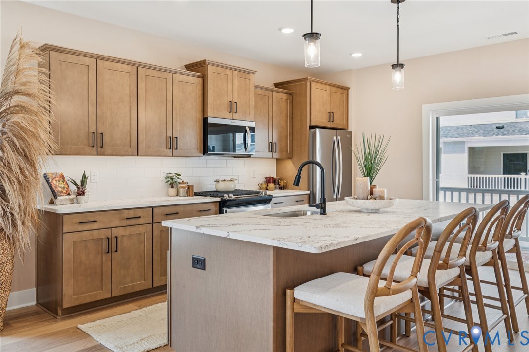 12031 Flowering Lavender Loop