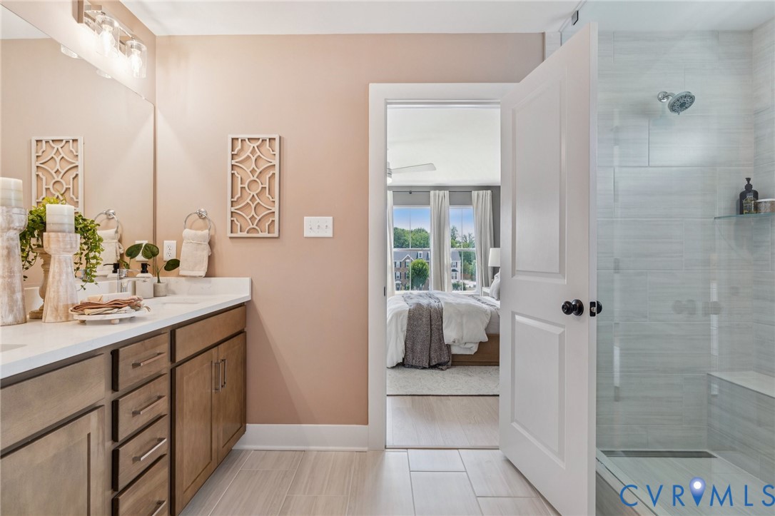 12031 Flowering Lavender Loop