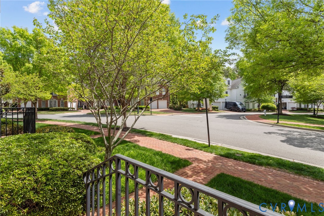 1126 Hyde Lane