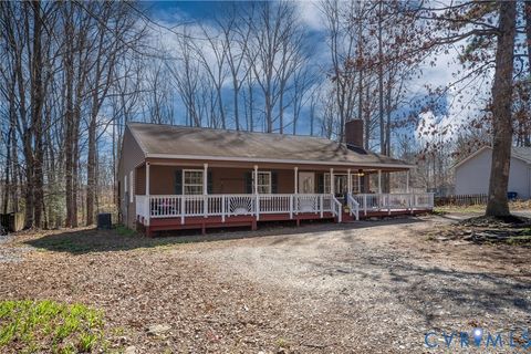 Photo of 861 Campers Lane, Ruther Glen, VA 22546 (MLS # 2605761)