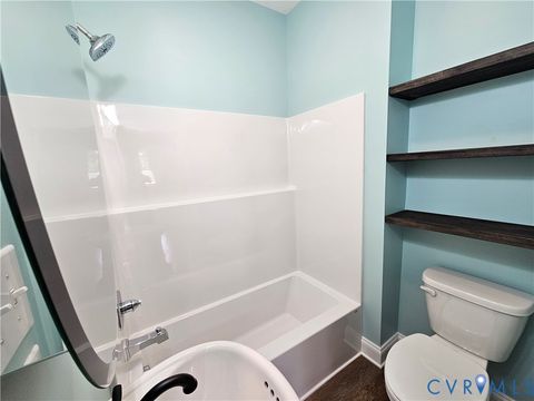 Tiny photo for 913 W Osborn Road, Farmville, VA 23901 (MLS # 2611591)