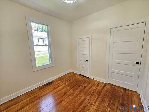Tiny photo for 913 W Osborn Road, Farmville, VA 23901 (MLS # 2611591)