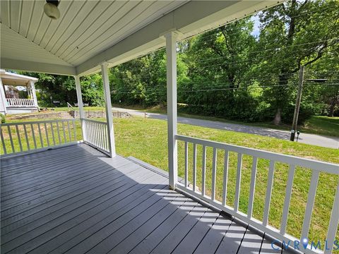 Tiny photo for 913 W Osborn Road, Farmville, VA 23901 (MLS # 2611591)