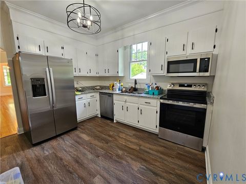 Tiny photo for 913 W Osborn Road, Farmville, VA 23901 (MLS # 2611591)