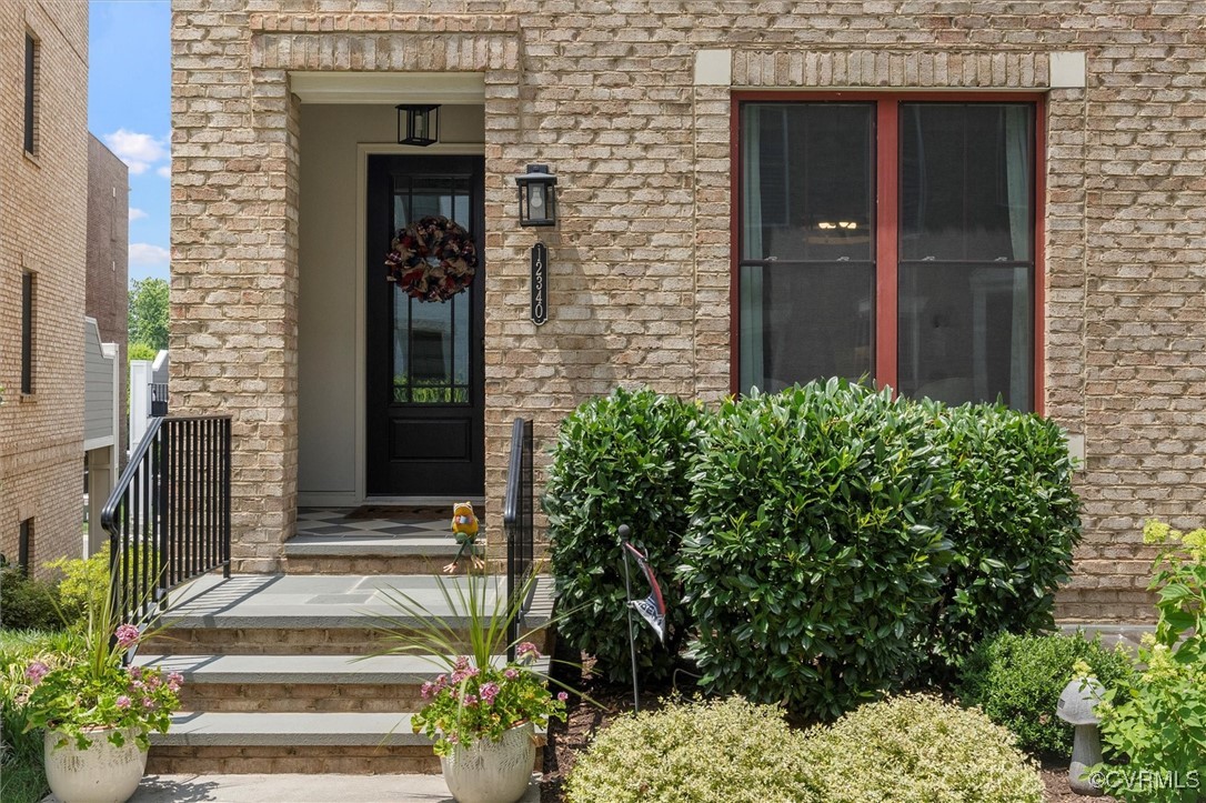 12340 Purbrook Walk