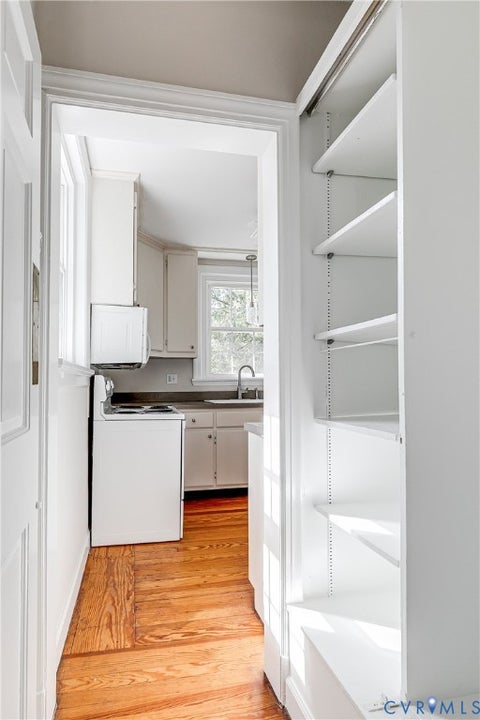 Tiny photo for 4010 Patterson Avenue #2ndfl, Richmond, VA 23221 (MLS # 2626629)