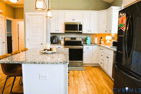 Tiny photo for 288 Moore Road, Farmville, VA 23901 (MLS # 2608585)