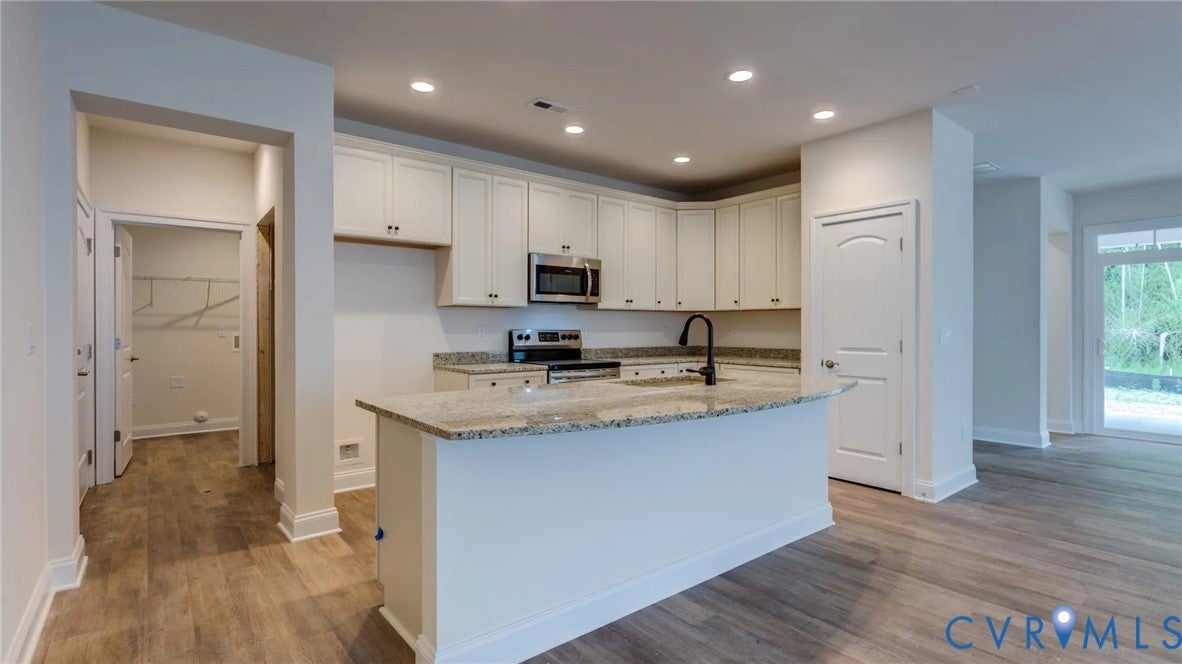 10021 Silver Silo Court