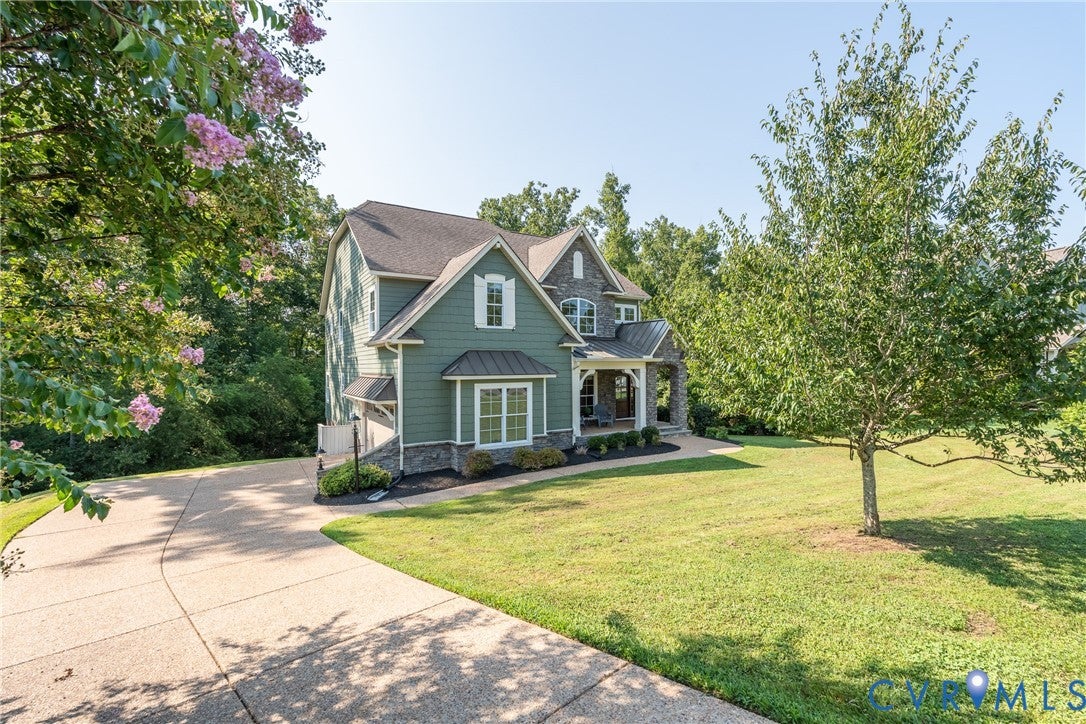 2219 Hannington Mews