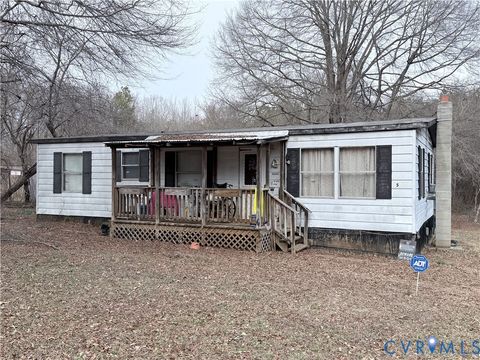 15221 Wright Road Amelia Courthouse VA 23002