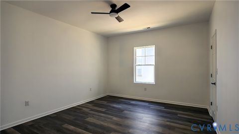Tiny photo for 326 Mars Street, Petersburg, VA 23803 (MLS # 2616327)