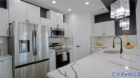 Tiny photo for 326 Mars Street, Petersburg, VA 23803 (MLS # 2616327)