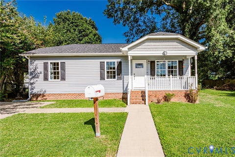 Photo of 407 N 5th Avenue, Hopewell, VA 23860 (MLS # 2624259)