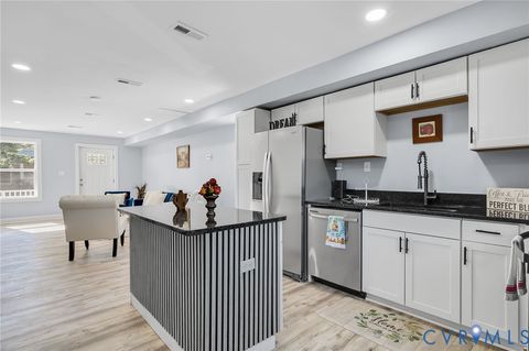 Tiny photo for 2712 Parkwood Avenue, Richmond, VA 23220 (MLS # 2529108)