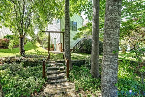 Tiny photo for 630 Krim Point Loop, Midlothian, VA 23114 (MLS # 2612058)