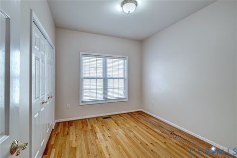 Tiny photo for 630 Krim Point Loop, Midlothian, VA 23114 (MLS # 2612058)