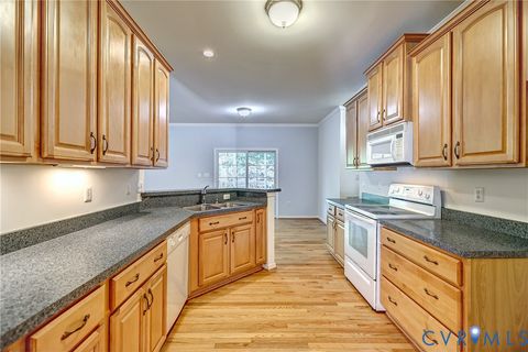 Tiny photo for 630 Krim Point Loop, Midlothian, VA 23114 (MLS # 2612058)